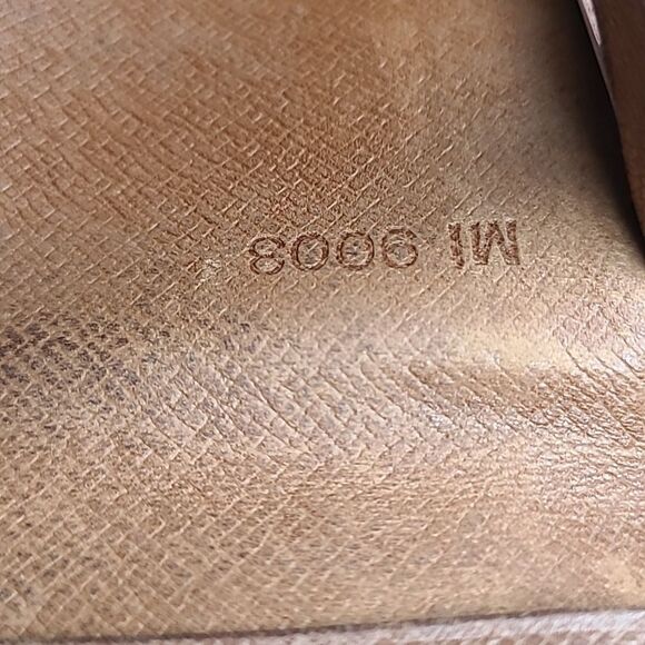 💯Authentic Louis Vuitton Monogram Card Holder🍀 - Picture 6 of 11